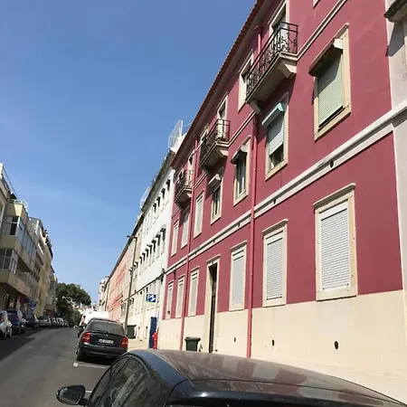 Sweet With Terrace In * Лиссабон