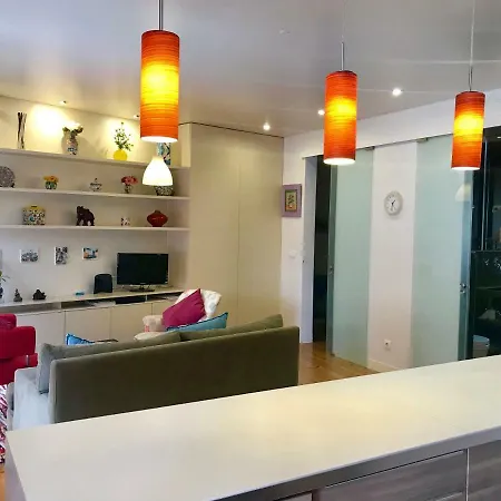 Sweet With Terrace In Apartment